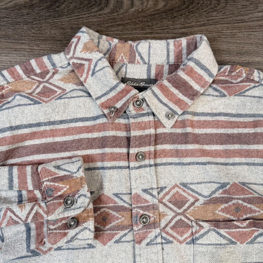 Eddie Bauer Southwest Pattern Flannel Button Down Aztec Print longSleeve Large